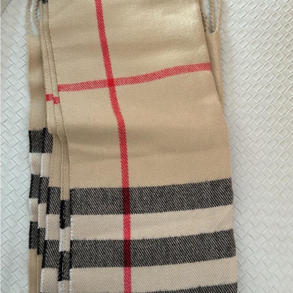 Women scarf
